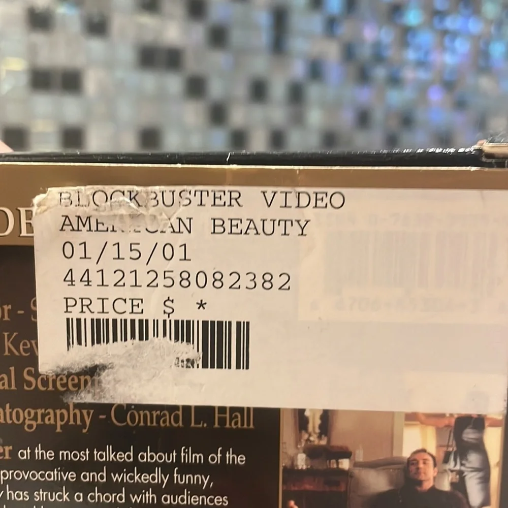 American Beauty VHS 1st Release Bought From Blockbuster Label Says 1/15/2001 - Picture 2 of 4